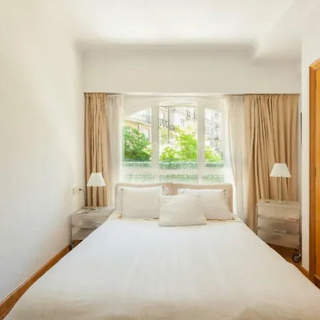 Ondarreta & Terrace *