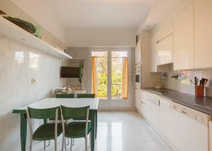 Ondarreta & Terrace *