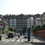 Ondarreta & Terrace Apartment